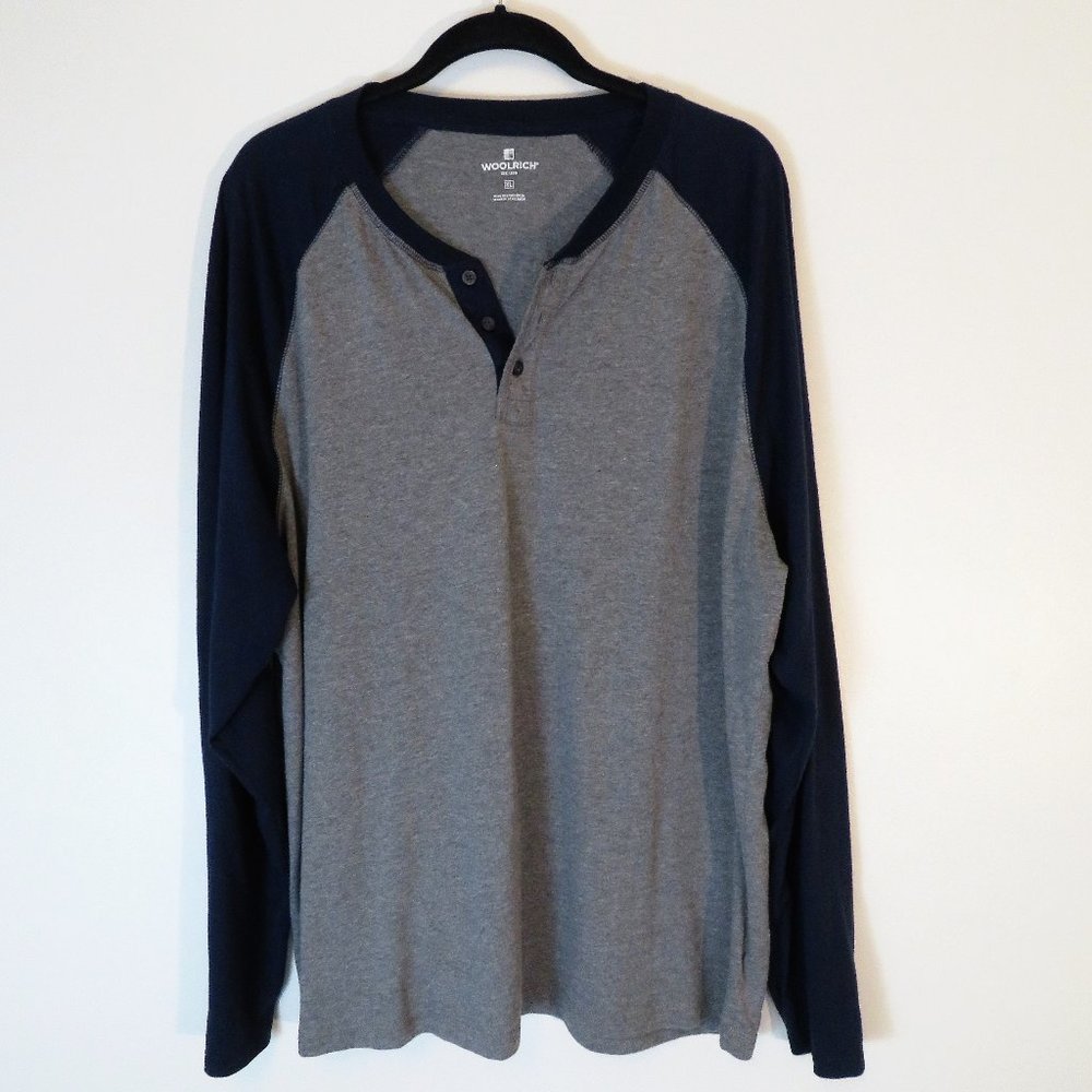 Woolrich | Size XL | Navy Blue & Gray Raglan Henley Long Sleeve Shirt